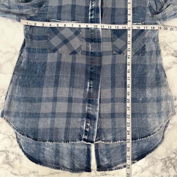 Bella Dahl blue plaid split back button front shirt distressed chambray medium - Picture 7 of 9